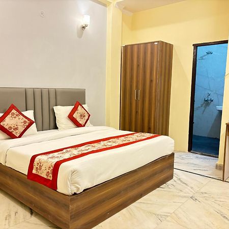 Hotel Vegas Corporate Suites Noida Luaran gambar