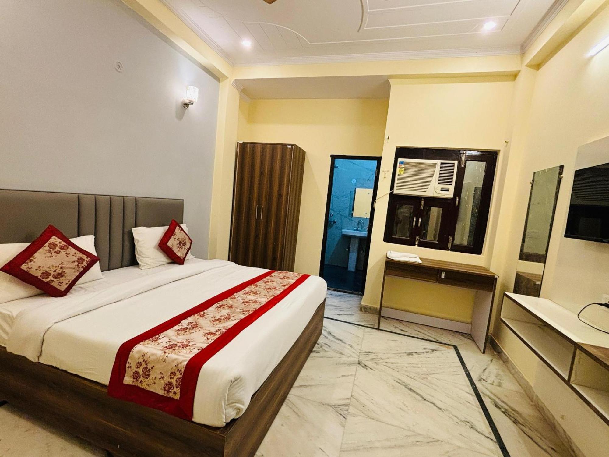 Hotel Vegas Corporate Suites Noida Luaran gambar